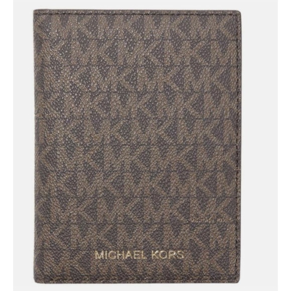 NWOT Michael Kors Brown Leather Jet Set Logo Monogram Travel Passport Wallet - Picture 1 of 6